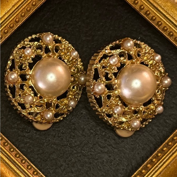 VTG Selro Selini Victorian Revival Filligree Pearl Earrings - Picture 2 of 15
